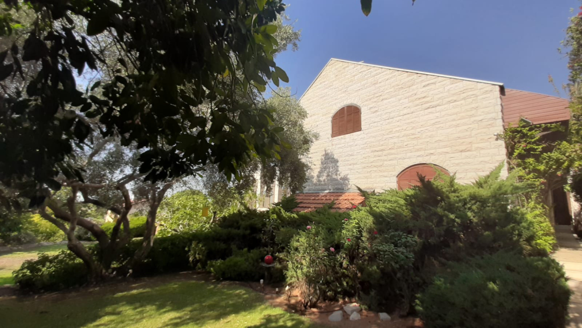 בכרמי יוסף בית יוקרתי למכירה