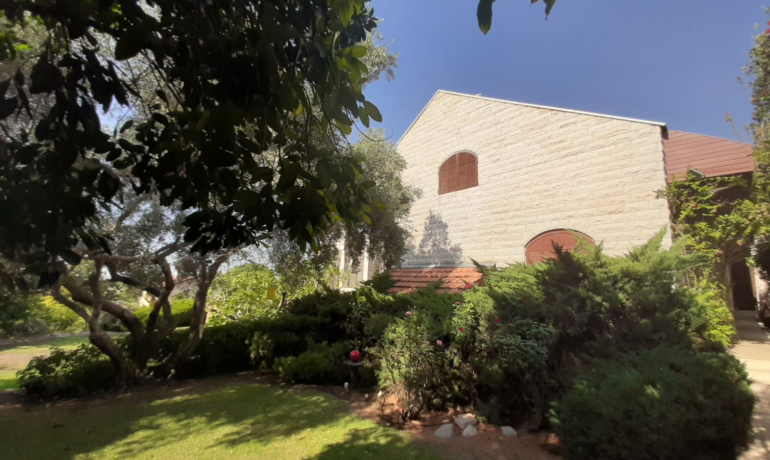 בכרמי יוסף בית יוקרתי למכירה